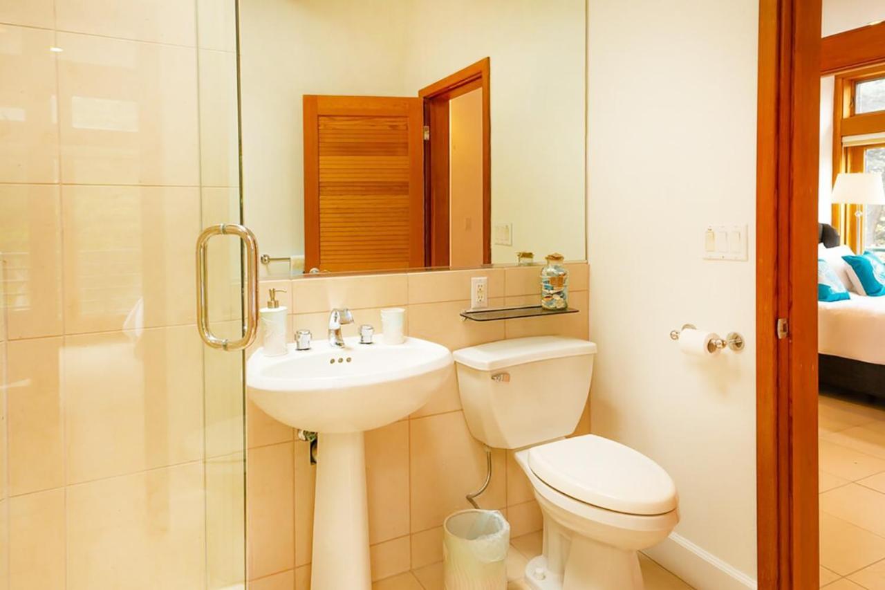Luxury Beachfront Penthouse Walk To The Beach Restaurants Entertainment Half Moon Bay Zewnętrze zdjęcie